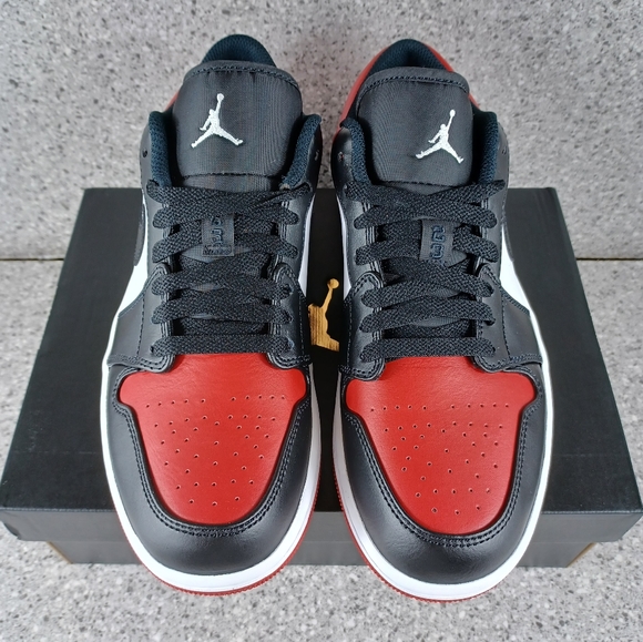 Nike Air Jordan 1 Low Bred Toe Sneakers - Men's Size 8 Shoes - Picture 3 of 9